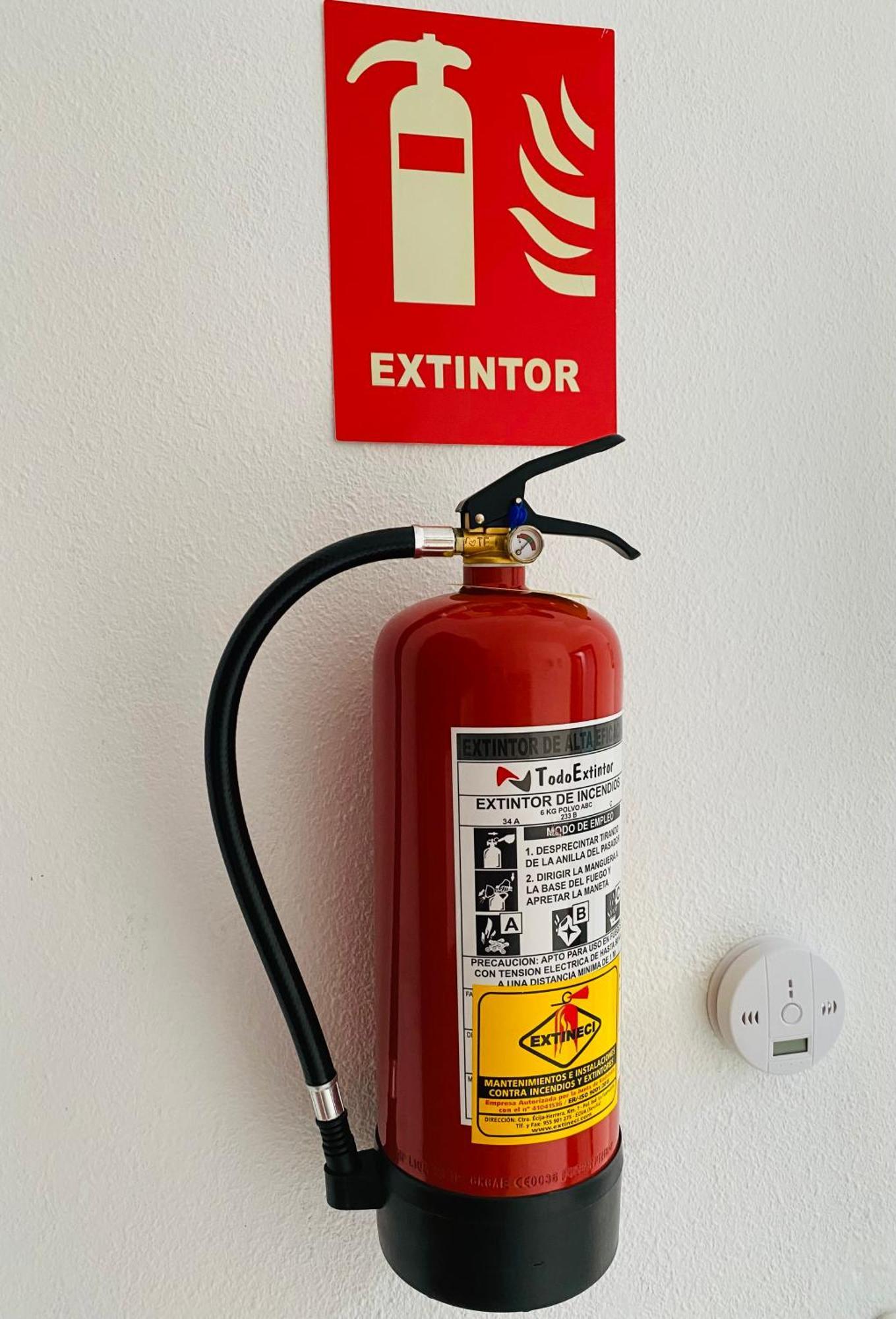Apartamento Almenas Écija Exteriör bild