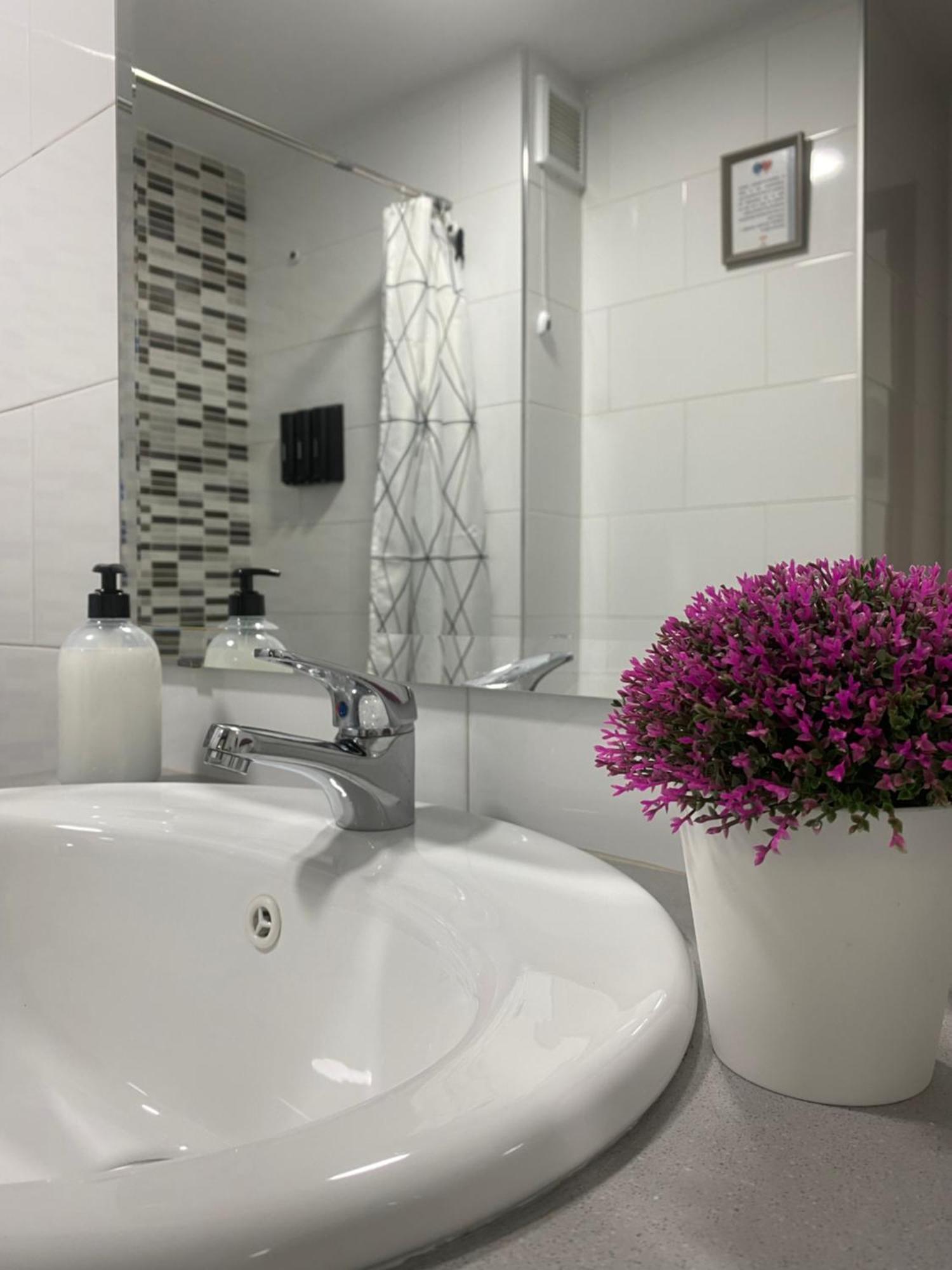 Apartamento Almenas Écija Exteriör bild